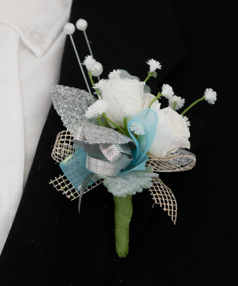 Innocence Boutonniere
