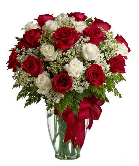 Classic - Fresh Vased Roses