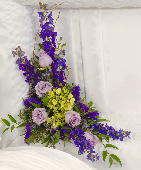 Regal - Lid Corsage