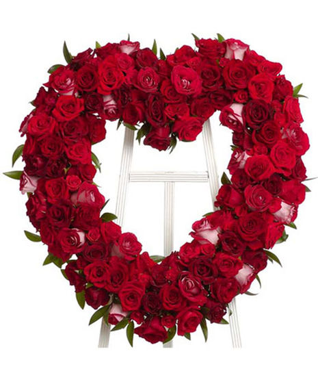 Rose Heart Wreath  Funeral Flowers Evansville IN