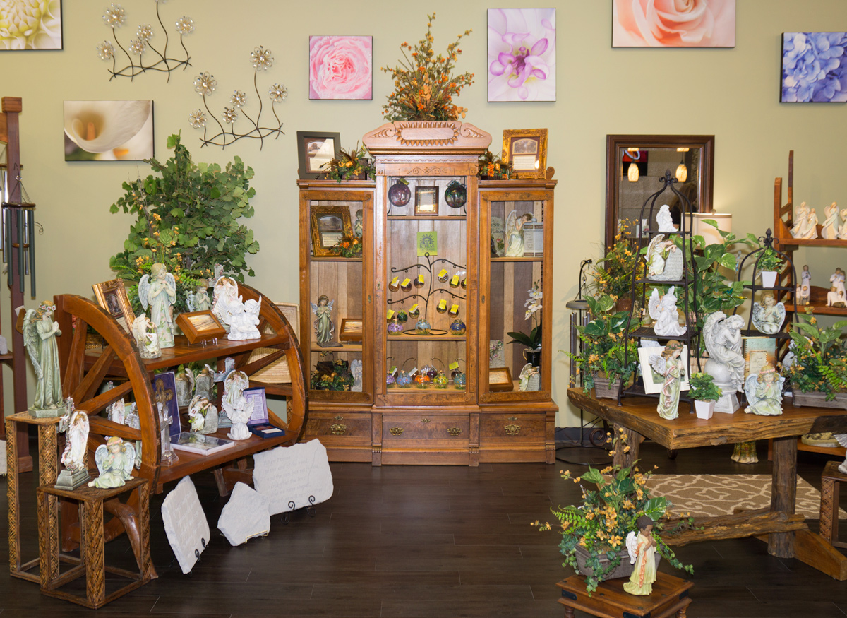 Take a step inside our bright, welcoming Evansville showroom